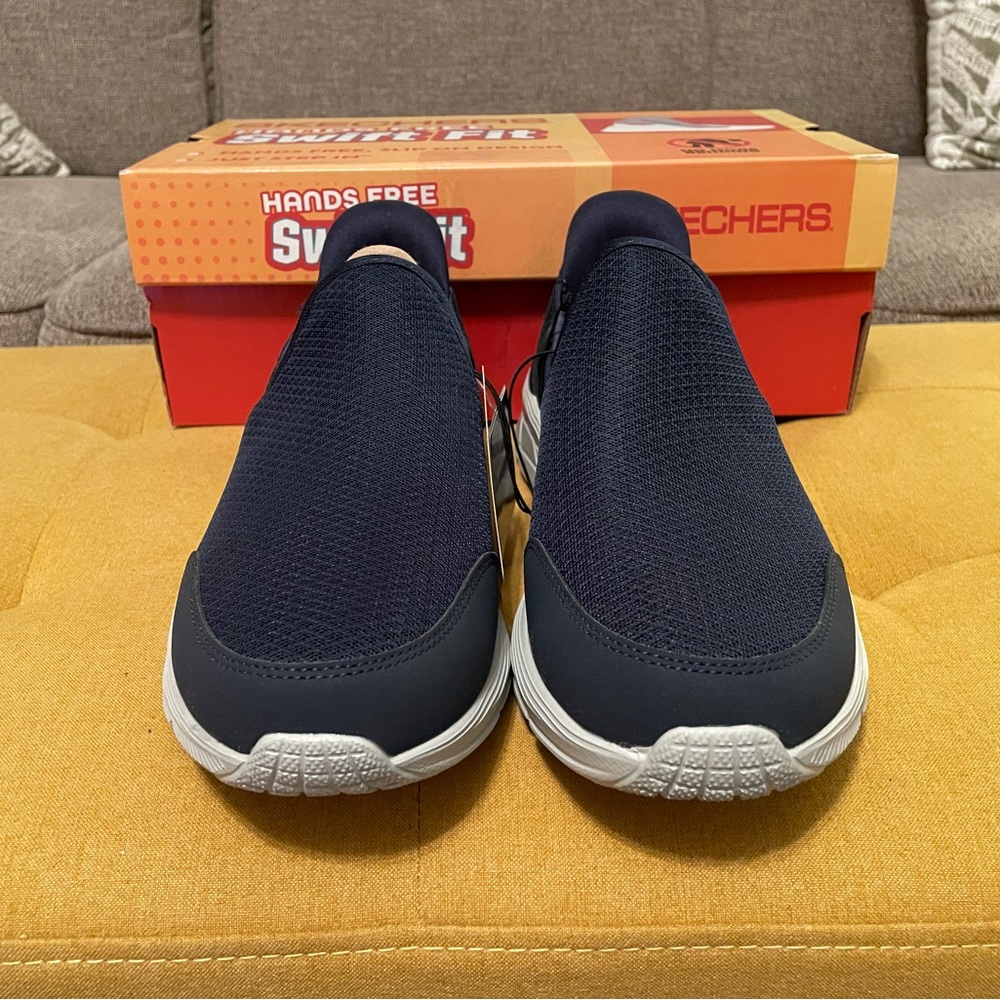 Skechers Men's Equalizer Hands Free Swift Fit Slip-On Size 8.5 S0068.20